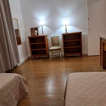 Charmant Appartement Au Pied Du Chateau Gien Δωμάτιο φωτογραφία