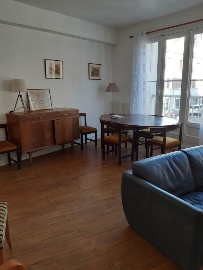 Charmant Appartement Au Pied Du Chateau Gien Εξωτερικό φωτογραφία
