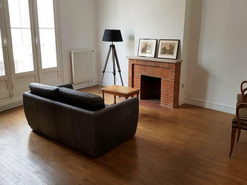 Charmant Appartement Au Pied Du Chateau Gien Εξωτερικό φωτογραφία